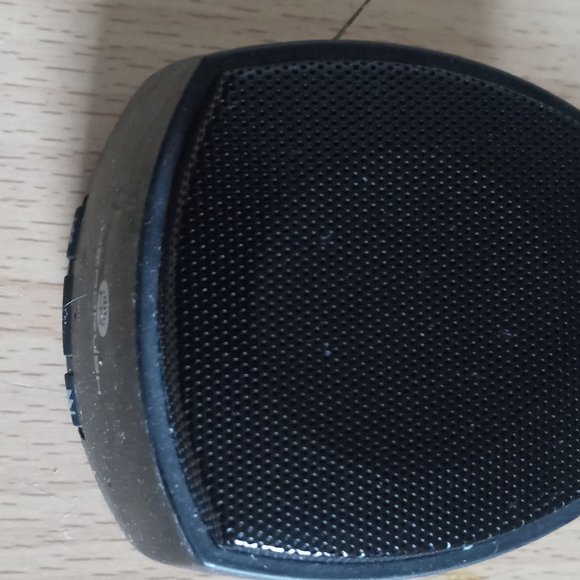 Portable Bluetooth Mini Speaker USB Charging Cable HEADRUSH (HR) Company Working - Picture 3 of 5